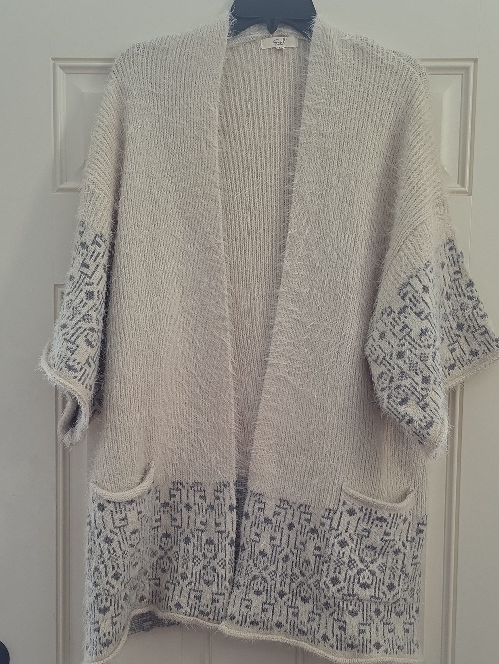 Cozy Cream Knit Open-Front Cardigan with Patterned Trim